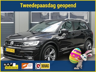 Volkswagen Tiguan 1.5 TSI R-line ACT DSG / Automaat Navigatie Groot Navi Digital Dashboard Xenon Adapt. Cruise Boekjes 2 Sleutels