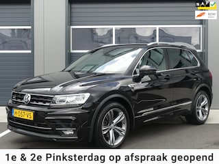 Volkswagen Tiguan 1.5 TSI R-line ACT DSG / Automaat Navigatie Groot Navi Digital Dashboard Xenon Adapt. Cruise Boekjes 2 Sleutels