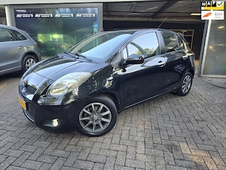 Toyota Yaris 1.3 VVTi Aspiration | 2E EIGENAAR | 12MND GARANTIE |AIRCO | ELEC RAMEN | LMV