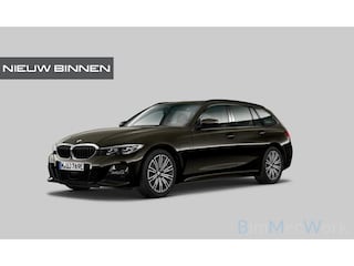 BMW 3-serie Touring 330e xDrive High Executive M Sport | M Performance | Panoramadak | Harman Kardon | Stoelverwarming | Camera | M Sport Remmen | Adaptive Cruise Control | Navigatie | Ambiance Verlichting | BTW |