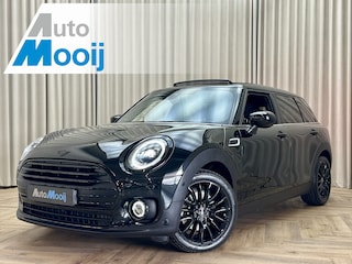 Mini Clubman 1.5 Cooper *BLACK EDITION* Panoramadak / Harman Kardon / Leder / Apple Carplay / LED / Keyless / Memory / 17"LMV
