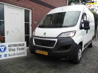 Peugeot Boxer 330 2.2 BlueHDi 140 L2H2 Premium