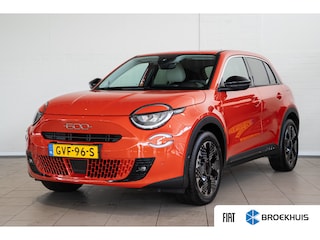 Fiat 600 e La Prima 54 kWh | Elektrische Achterklep | Camera | LED | Leder | 18 Inch Lichtmetaal | Climate Controle | Navigatie | Parkeersensoren |