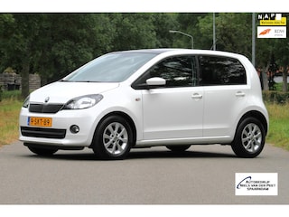 Skoda Citigo 1.0 Greentech Elegance / Meest luxe van NL / Panoramadak / Parkeersensoren / Cruise control / Navigatie / enz.