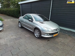 Peugeot 206 CC 1.6-16V Roland Garros airco ecc Leerbkl lmv Zeer lux,s