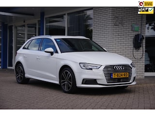 Audi A3 Sportback 40 e-tron Advance Sport stoelverwarming lane-assist navigatie