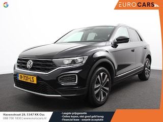 Volkswagen T-Roc 1.5 TSI Active | Navigatie | App Connect | Climate Control | Cruise control Adaptive | PDC VA | App | Winter Pack
