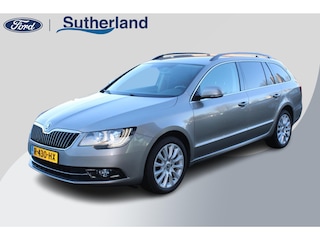 Skoda Superb Combi 1.4 TSI Ambition Business | Trekhaak | 17 INCH Lichtmetalen Velgen | Privacy Glass | Cruise Control | Climate Control | 17 Inch Lichtmetalen Velgen