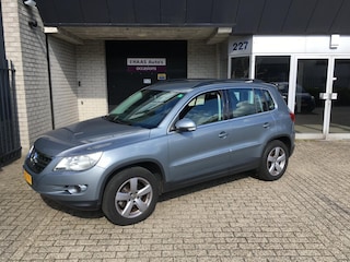Volkswagen Tiguan 2.0 TDI Track&Field 4Motion / CLIMA / 4 WD / TREKHAAK / ZOMER+WINTERSET / 1e EIGENAAR