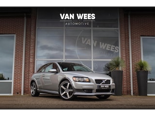 Volvo C30 2.4i Kinetic Sport-pakket | Origineel NL | 5 cilinder | 170 pk | Navi | Dynaudio | 18 inch | PDC | Cruise-control | Sportstuur | Climate-control | NAP | ➡️
