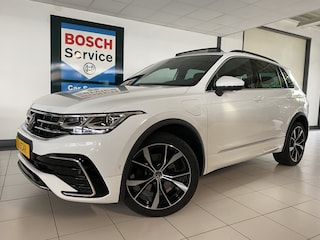 Volkswagen Tiguan 1.4 TSI eHybrid R-Line Business+ Panoramadak / Trekhaak / Apple carplay /android