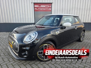Mini Mini Charged 33 kWh | VAN 1e EIGENAAR | LED |
