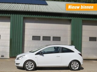Opel Corsa 1.4-16V '111' Edition