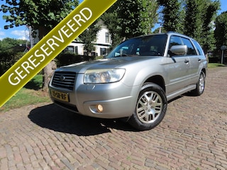 Subaru Forester 2.0 X Comfort Pack 4 WD Ecc Cruisecontrol Stoelverwarming Pdc LM Velgen Trekhaak**Distributieriem Nieuw***Apk t/m 18-4-2026***