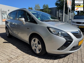 Opel Zafira Tourer 1.4 Edition 7p. trekhaak, navi, cruise, elec pakket, stoel verwarming, mettallic kleur, nwe distributie, etc