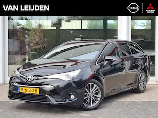 Toyota Avensis Touring Sports 1.8 VVT-i 147pk Dynamic | Trekhaak | Navigatie | Camera | Keyless | Stoelverwarming