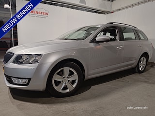 Skoda Octavia Combi TSI 116pk Greentech Ambition Style Business 85kw Navi / Cruise C./ Clima / PDC DAB / WiFi