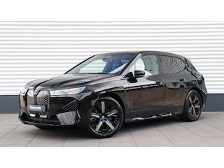 BMW iX xDrive50 High Executive Sportpakket | Massage | Sky Lounge | Harman/Kardon | Laserlight | Trekhaak