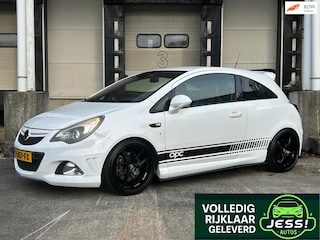 Opel Corsa 1.6-16V Turbo OPC Nürnburgring Edition / Recaro stoelen