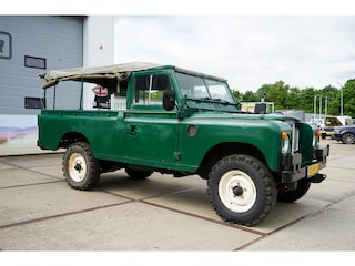 Land Rover 109 serie 3