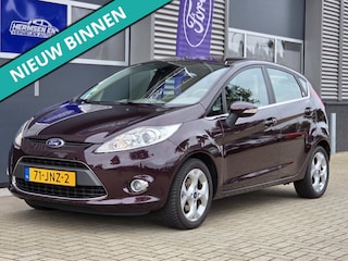 Ford Fiesta 1.6 Ghia airco trekhaak bleutooth