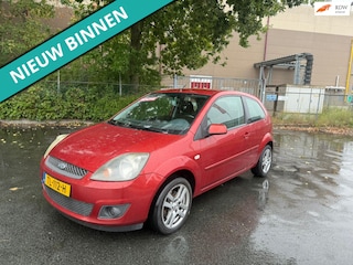 Ford Fiesta 1.4-16V Futura XL LEUKE AUTO RIJDT EN SCHAKELT GOED