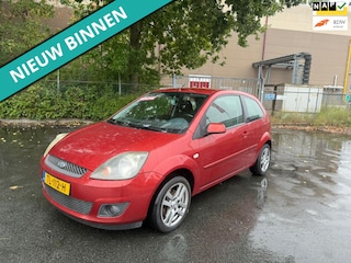 Ford Fiesta 1.4-16V Futura XL LEUKE AUTO RIJDT EN SCHAKELT GOED