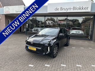 Toyota Yaris Cross 1.5 Hybrid 130pk Executive Limited dodehoekdetectie / stoelverwarming / stuurwielverwarming / parkeersensoren voor + achter / Navigatie / Apple Carplay / Android Auto / parkeercamera / 10 jaar garantie / rijklaarprijs