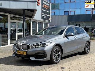 BMW 118i Introduction Edition Automaat - Navigatie