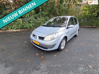 Renault Scénic 2.0-16V Privilège Comfort LEUKE AUTO RIJDT EN SCHAKELT GOED