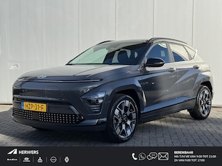 Hyundai Kona Comfort Smart 65.4 kWh / Navigatie / 19" Lm velgen / Elektrisch bedienbare achterklep / Stoel en Stuur verwarming /