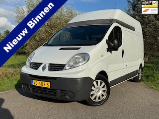 Renault Trafic 2.0 dCi T29 L2H2 DC / Automaat / Ingebouwde Omvormer / Navi. / Thule door lock / Cruise Control / Trekhaak