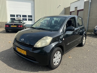 Daihatsu Sirion 2 1.0-12V Trend | Elek-Pakket