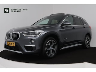 BMW X1 SDrive18i High Executive (PANORAMADAK, ACHTERUITRIJCAMERA, SFEERVERLICHTING, STOELVERWARMING, NAVIGATIE, DEALER ONDERHOUD)