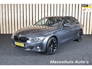 BMW 320i High Executive 121dkm Leer Bi-xenon Trekhaak PDC Navi Clima Nwe APK