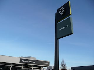Renault Espace TCe 200 Initiale Paris 7p. PACK WINTER/ PACK CITY/ PARK ASSIST RONDOM/ RESERVE WIEL/ 4SEIZOENSBANDEN/ TREKHAAK/ ETC.. DEALER ONDERHOUDEN! RIJKLAAR!