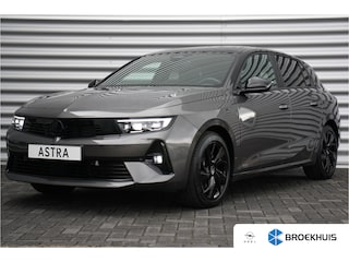 Opel Astra 1.6 HYBRID 180PK ULTIMATE AUTOMAAT / NAVI / LEDER / CLIMA / AGR / PDC / 17" LMV / CAMERA / BLACK PACK / KEYLESS / FULL-LED / WINTERPAKKET / PANO. DAK / BLUETOOTH / ADAPT. CRUISECONTROL / FULL OPTIONS / NIEUWSTAAT !!