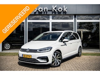 Volkswagen Touran 1.5 TSi 150pk Highline Business R 7p | Keyless | Full LED | Camera | Stoelverwarming