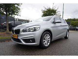 BMW 2-serie Tourer (f45) 218i 136pk Executive Buss Clima Navi Thaak Mooi en Goed