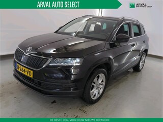 Skoda Karoq 1.5 TSI 150pk Automaat Business Edition Plus | Trekhaak | Functie pakket | Canton | Navi | CarPlay | Stoelverwarming