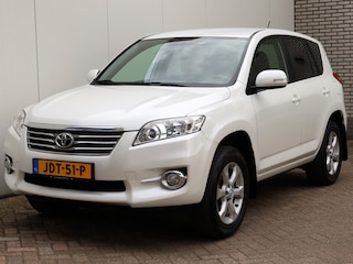 Toyota RAV4 2.0 VVTi Dynamic AWD | 2000 kg trekgewicht | Climate Control