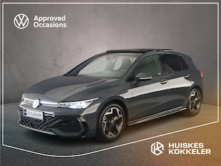 Volkswagen Golf R-Line Edition 1.5 eTSI 150pk DSG Automaat Panoramadak, Harman Kardon audio, Adaptive cruise control, LED matrix koplampen, Navigatie
