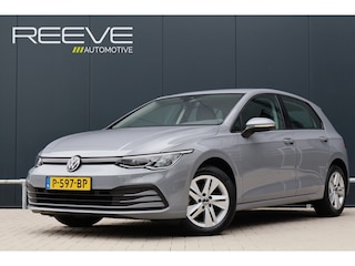 Volkswagen Golf 1.0 eTSI Life Automaat | Virtual Cockpit | Carplay | LED | Adaptive Cruise | Moonstone Grey | Sfeerverlichting