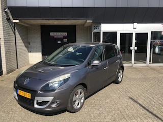 Renault Scénic 1.4 TCE Dynamique / NWE MODELJAAR / NAVI / ALU VELGEN / HOGE INSTAP / APK OKTOBER 2026