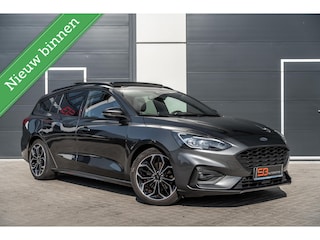 Ford Focus Wagon 1.0 EcoBoost Titanium Business PANO BOMVOL!