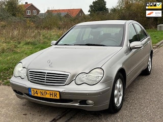 Mercedes-Benz C-klasse 200 K. Elegance Automaat ECC Audio/CD Electric pakket LMV 15" Cruisecontrol Dealeronderhoud Apk 04/08/2026