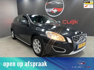 Volvo V60 1.6 T3 Kinetic | Automaat | Trekhaak | Cruise