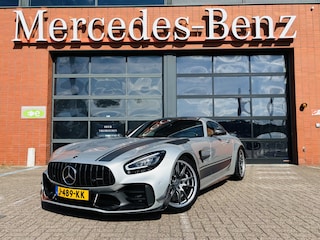 Mercedes-Benz AMG GT 4.0 R Pro | Achterasbesturing | AMG kuipzetels in carbon | Carbon dak | Comand Online | AMG Exterieur Carbonpakket | Burmester surround sound | AMG Track pakket |