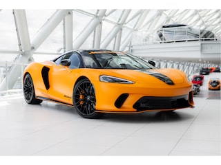 McLaren GT 4.0 V8 | Matt Papaya Spark | Electrochromic Roof | MSO |