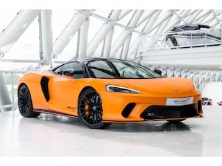 McLaren GT 4.0 V8 | Matt Papaya Spark | Electrochromic Roof | MSO |